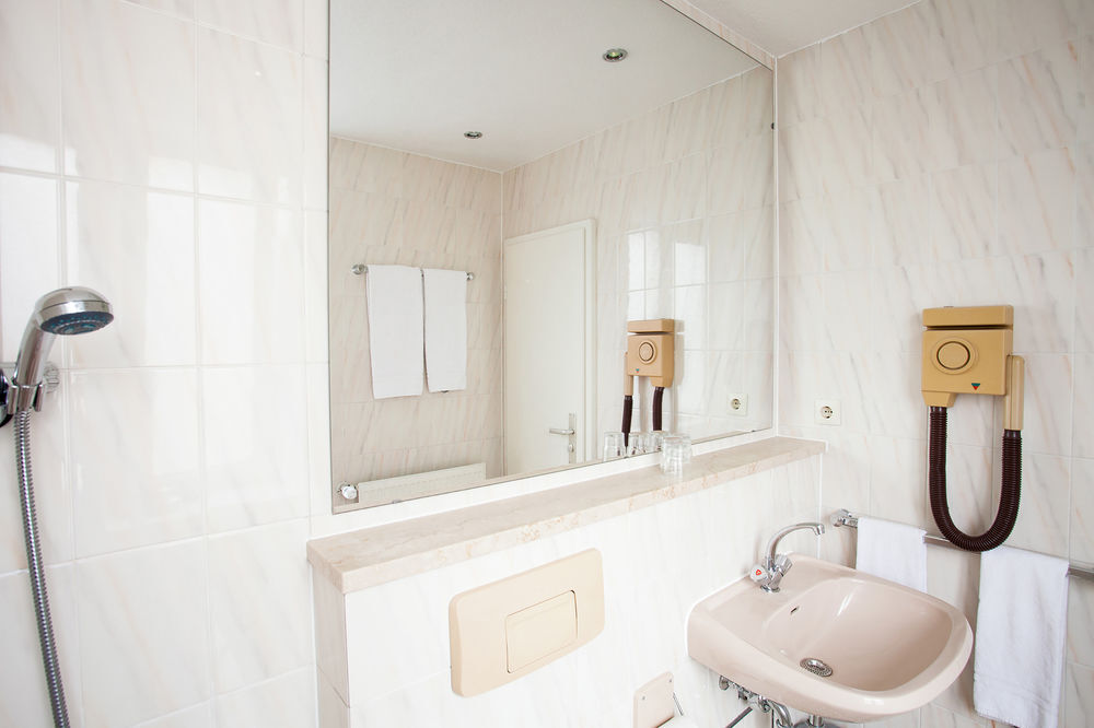 Boutique 003 Am Dom, Trademark Collection By Wyndham Keulen